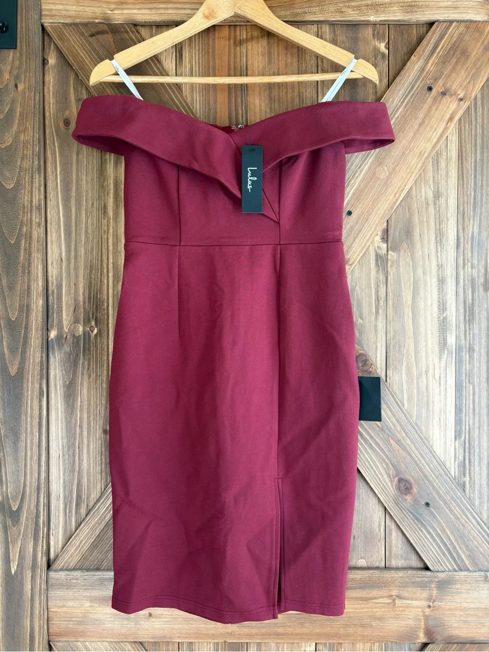 Lulu's Classic Glam Off-the-Shoulder Bodycon Slit Dress. Wine. Size Small - Picture 5 of 10